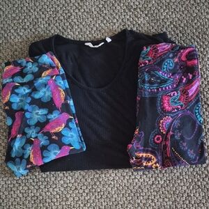 Black ribbed tunic top with two pairs of beautiful leggings.